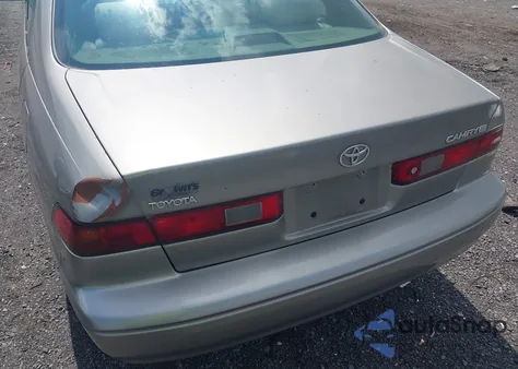 1999 Toyota Camry Le from USA, damaged, VIN 4T1BG22K1XU582834